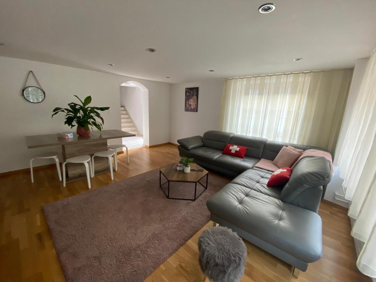 Apartamento Haus Wiggis Netstal Exterior foto