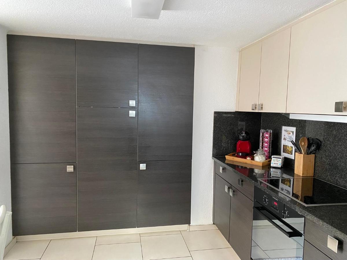 Apartamento Haus Wiggis Netstal Exterior foto